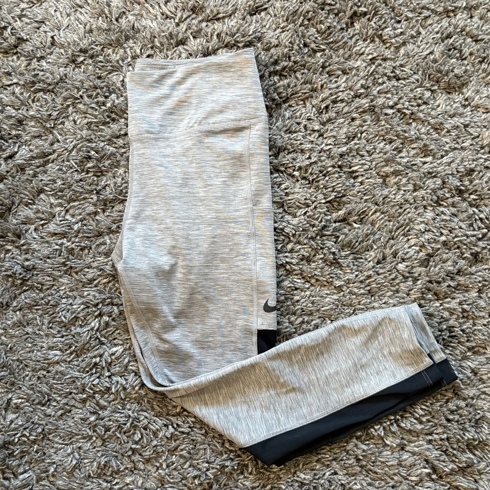 NIKE leggings